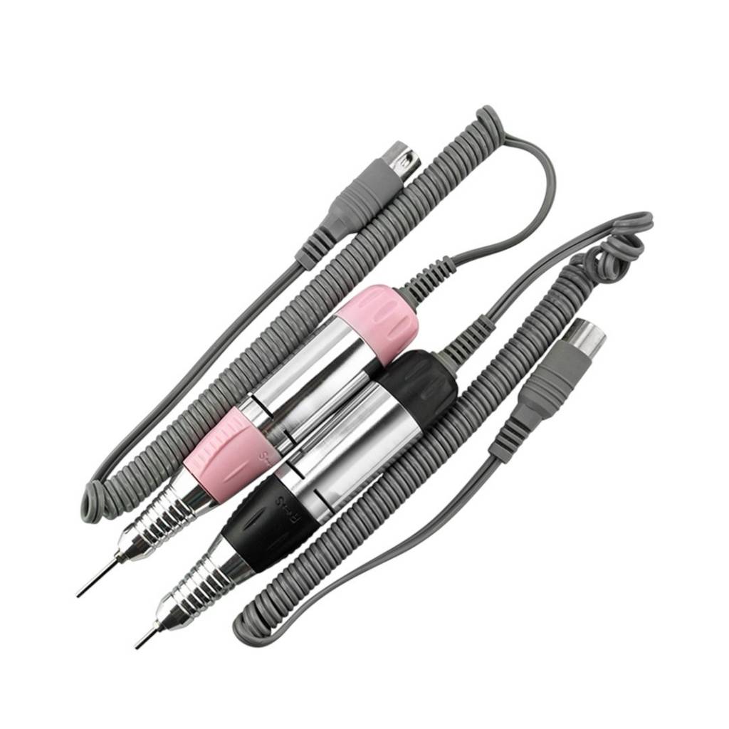 Potencia y estilo se unen en el Lápiz para Torno de Uñas de 12V. Con 35,000 RPM MAX y conector de 5 pines, es perfecto para manicuras y pedicuras profesionales. Su diseño rosa añade un toque chic a tu kit de belleza. ¡Logra resultados impecables con facil