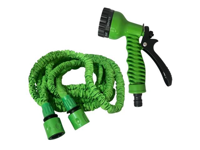 Manguera retráctil expandible de 15 metros en color verde, fabricada en látex sintético. Incluye pistola de 7 funciones y acoples. Su diseño ligero y compacto facilita el riego en jardines y patios. Ideal para ajustar la presión del agua y mantener tus es