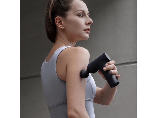 Alivia la tensión muscular con el Masajeador Muscular Inalámbrico Xiaomi Mini. Su diseño compacto en azul lo hace fácil de llevar a cualquier lugar. Ideal para usar después de entrenamientos o para relajarse en casa. 