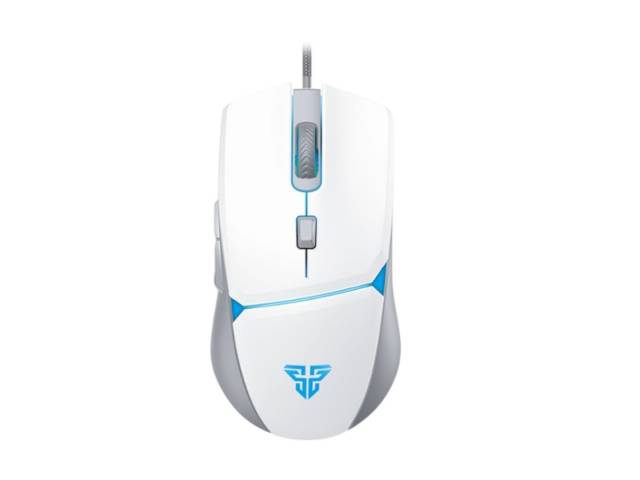 El Combo Gamer 5 en 1 P51 White Space Edition de Fantech es perfecto para quienes buscan un set que combine estilo y rendimiento. Con teclado, mouse y auriculares en un diseño moderno y minimalista, estarás listo para conquistar cualquier juego.  