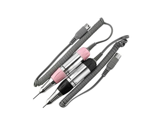 Potencia y estilo se unen en el Lápiz para Torno de Uñas de 12V. Con 35,000 RPM MAX y conector de 5 pines, es perfecto para manicuras y pedicuras profesionales. Su diseño rosa añade un toque chic a tu kit de belleza. ¡Logra resultados impecables con facil