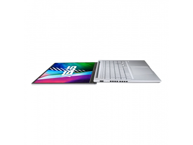 Eleva tu productividad con la Notebook Asus Vivobook. Pantalla de 15,6'' OLED, Ryzen 7, 16GB de RAM y 512GB de almacenamiento. ¡Consíguela en sofisticado plateado y sorpréndete!