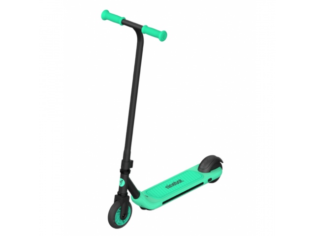 Descubre el Monopatín Eléctrico Segway Zing A6: velocidad de 12 km/h, diseño seguro y divertido en verde y negro. ¡Perfecto para que los niños se diviertan al aire libre!