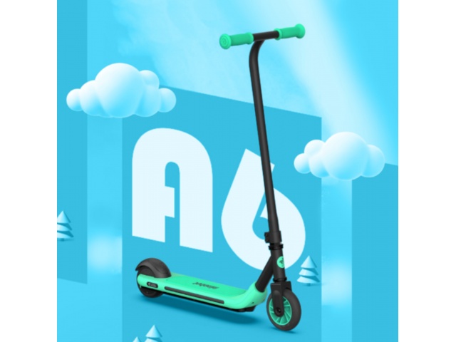 Descubre el Monopatín Eléctrico Segway Zing A6: velocidad de 12 km/h, diseño seguro y divertido en verde y negro. ¡Perfecto para que los niños se diviertan al aire libre!