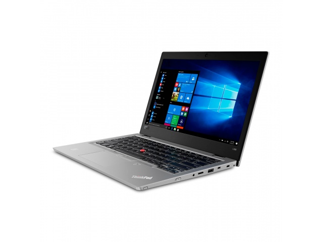 Eleva tu productividad con la Notebook Lenovo. Pantalla de 13,3'', Core i5, 8GB de RAM y 256GB de almacenamiento. ¡Consíguela en sofisticado plateado y sorpréndete!