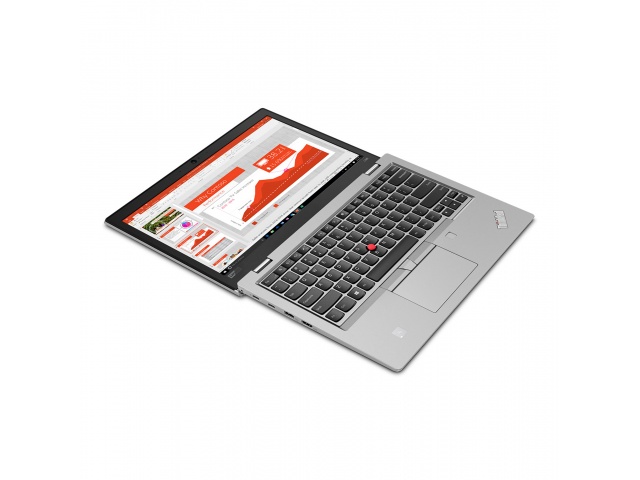 Eleva tu productividad con la Notebook Lenovo. Pantalla de 13,3'', Core i5, 8GB de RAM y 256GB de almacenamiento. ¡Consíguela en sofisticado plateado y sorpréndete!