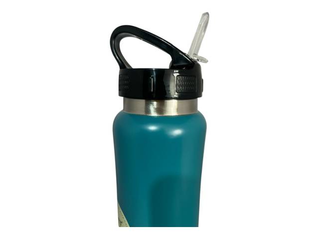 La Botella Deportiva Acero Inoxidable 750ml Comet compañera perfecta para tus entrenamientos y actividades al aire libre. Con acero inoxidable de alta calidad, esta botella es resistente a golpes y arañazos