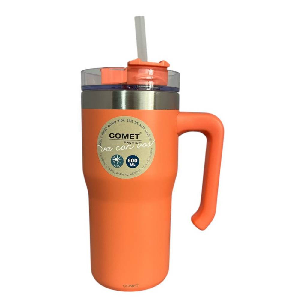 Disfruta de tus bebidas favoritas a la temperatura perfecta con el Vaso Térmico Comet de 600ml en color coral. Su doble pared de acero inoxidable mantiene tus bebidas frías y calientes por 12hs 