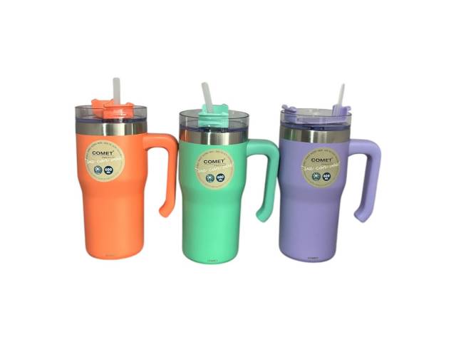 Disfruta de tus bebidas favoritas a la temperatura perfecta con el Vaso Térmico Comet de 600ml en color coral. Su doble pared de acero inoxidable mantiene tus bebidas frías y calientes por 12hs 