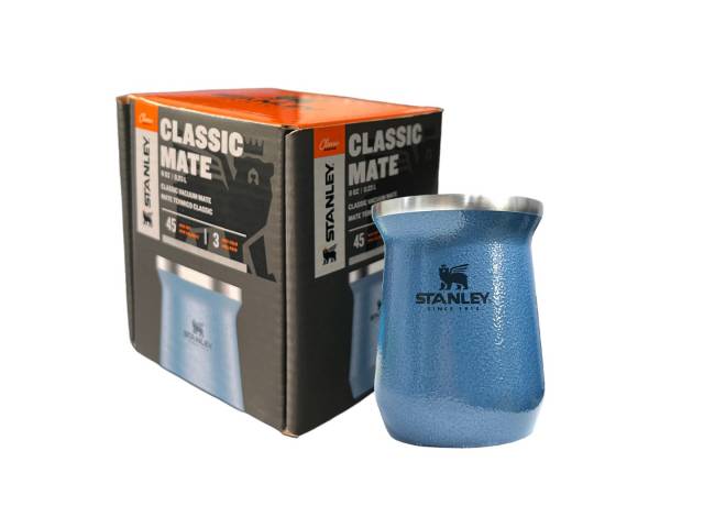 Lleva tu mate a cualquier parte con el Mate Stanley 236ml de Acero Inoxidable. Perfecto para mantener tu bebida caliente por más tiempo. Garantía de por vida. 