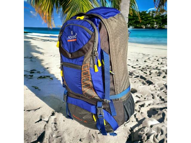 Explora el mundo con la mochila VIAJERA  AOKING Sendero 50L , diseñada para ofrecerte comodidad en tus viajes de senderismo y camping.