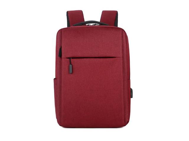 ¡Presentamos la mochila antirrobo con cable USB para laptop en color bordo! Esta mochila es la opción ideal para estudiantes, viajeros y profesionales que buscan una solución segura y elegante para transportar sus pertenencias.