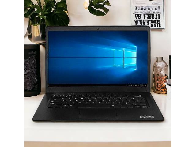 ¿Buscas un notebook para el día a día? El Evoo N3350 te ofrece una pantalla Full HD de 14.1", procesador Intel Celeron, 4GB de RAM y 64GB de almacenamiento. Windows 10 te brinda un entorno familiar y versátil. ¡Rendimiento básico y precio accesible! Ideal