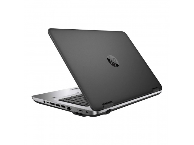 Desempeño confiable con procesador Core i5. Con 8GB de RAM y 256GB de almacenamiento, la HP 15.6" es perfecta para el trabajo y el entretenimiento. 