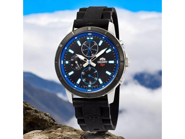 Descubre el Reloj Orient para hombre: correa de caucho negro y azul, función de fecha, resistente al agua hasta 50 metros. Elegancia y funcionalidad en un solo reloj