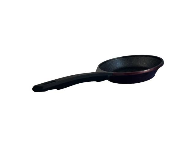 Cocina con estilo y facilidad con la Sartén Comet Antiadherente 20 cm - Bordo. Su superficie antiadherente facilita la limpieza y evita que los alimentos se peguen. Además, su mango ergonómico te ofrece un agarre cómodo y seguro.