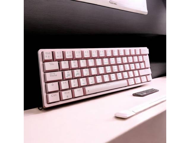  El teclado Eagle Warrior rosa combina la precisión de los switches mecánicos con la comodidad de la conexión inalámbrica. Personaliza tu experiencia de juego con la iluminación RGB y disfruta de una libertad de movimiento sin igual