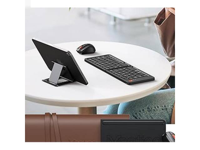 Mejora tu productividad con el Teclado Inalámbrico BT BTK001 BK MINI MEETION. Este teclado ofrece un diseño compacto y portátil, conexión Bluetooth estable, batería de larga duración y configuración plug and play.
