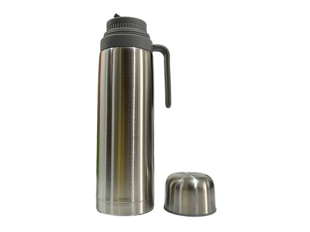 Tu compañero perfecto para el mate! El combo Comet te permite disfrutar de un mate caliente en cualquier lugar y a cualquier hora. Con su diseño elegante y su capacidad de mantener la temperatura.